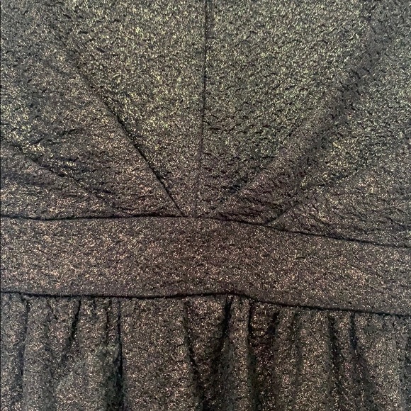 Cute black and gold dress - Picture 3 of 5